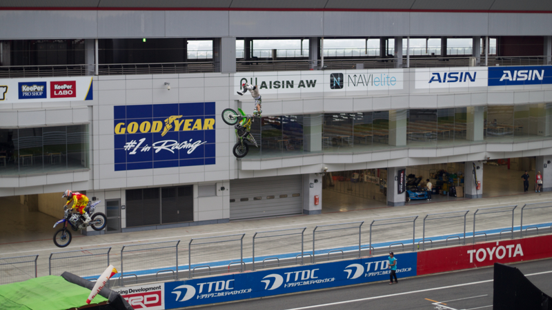 Illustration for article titled Fuji Speedway super photo dump (56k warning)